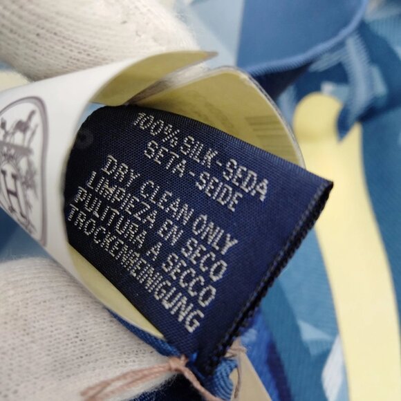 Authentic Hermes Carre 90 Beaute Composee Navy Blue Scarf mn696-121325 - Picture 8 of 9